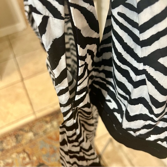 Dana Buchman Signature Top - Picture 4 of 6